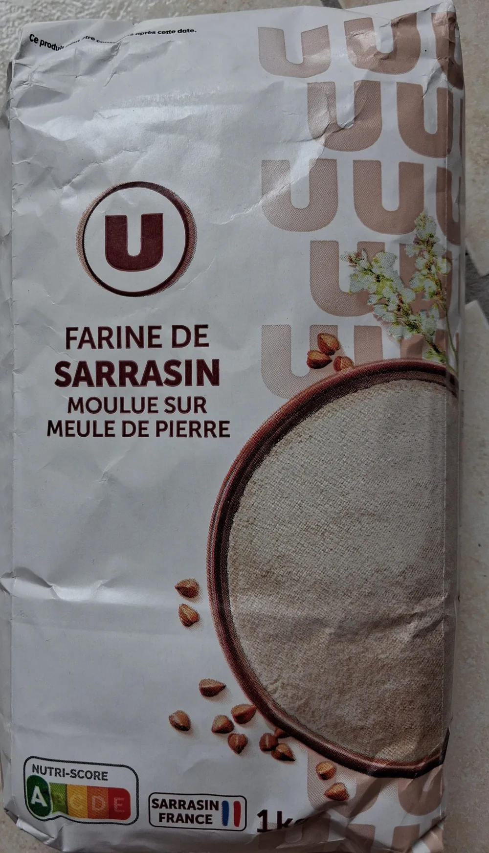 Farine de sarrasin moulue sur meule de pierre