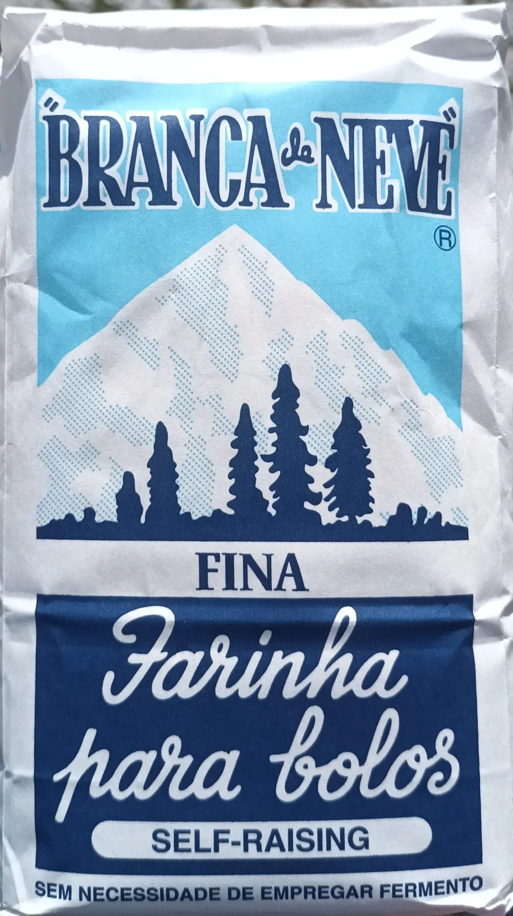 Farinha branca de neve fina