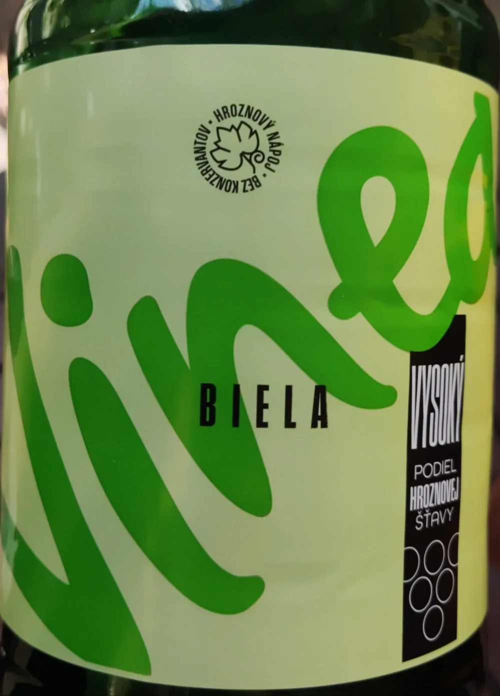 Vinea biela